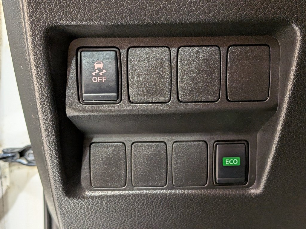Nissan Qashqai FWD S Manual 2019 Blanc Val-David - photo #28