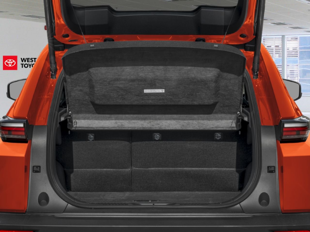 2026 Toyota C-HR 2601902 | SE Wind Chill Pearl Edmonton - photo #7