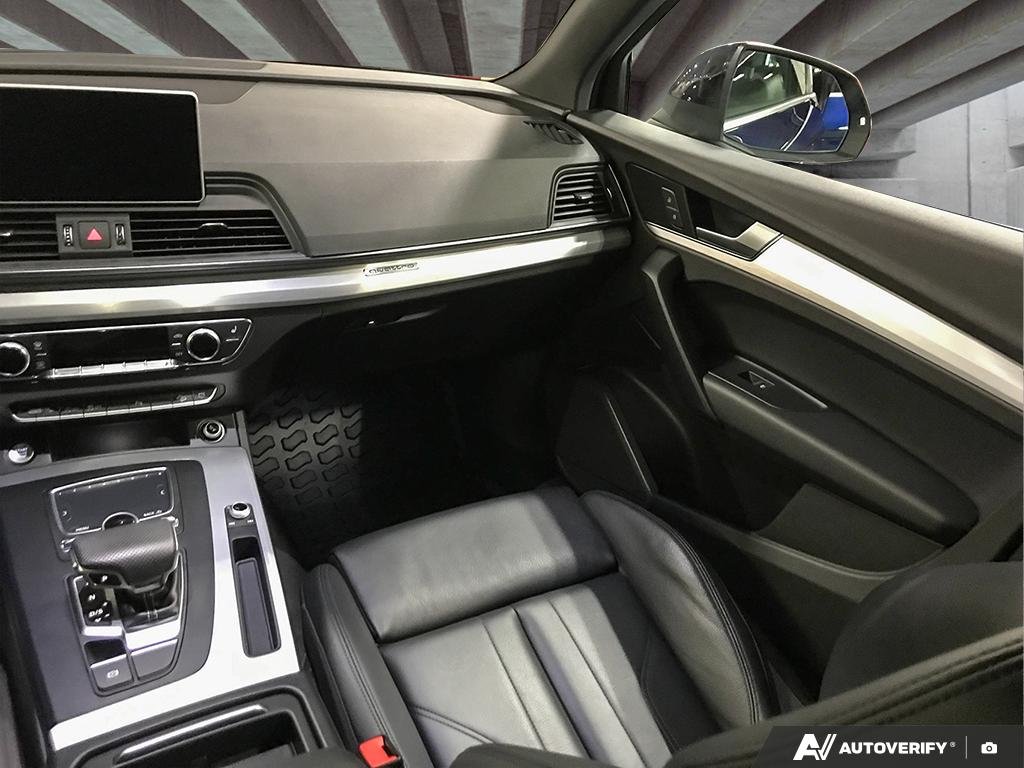 2018 Audi Q5 2600853A | Progressiv Blue Edmonton - photo #24
