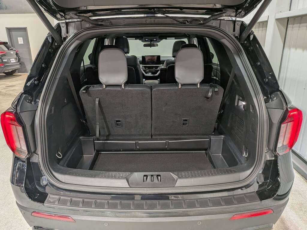 2025 Ford Explorer ST-Line 4WD Black Val-David - photo #8