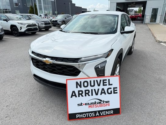 2025 Chevrolet Trax TRACTION AVANT LS 4 PORTE-SIÈGES CHAUFFANTS-APPLE CARPLAY-CAMÉRA DE RECUL White