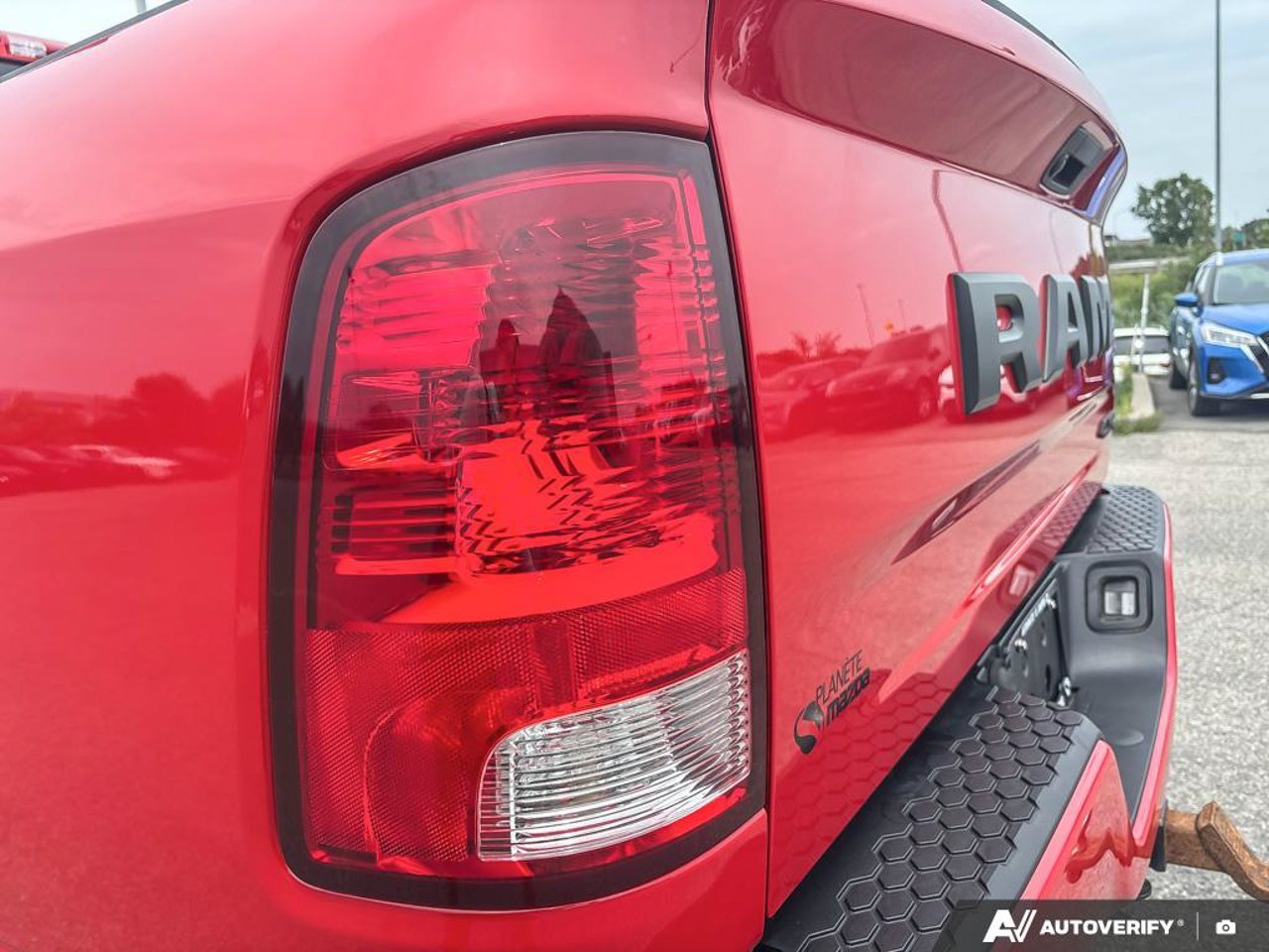 Ram 1500 Classic 3C6RR7KT1MG694042 2021 Rouge Mirabel - photo #13