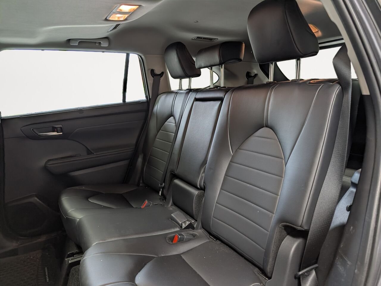 2024 Toyota Highlander 5TDKDRBH1RS553948 Magnetic Grey Metallic Sherbrooke - photo #8