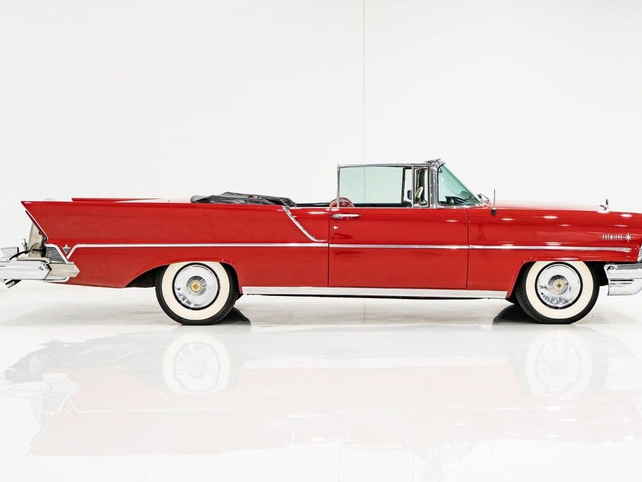 1957 Lincoln Premiere 1957 Red