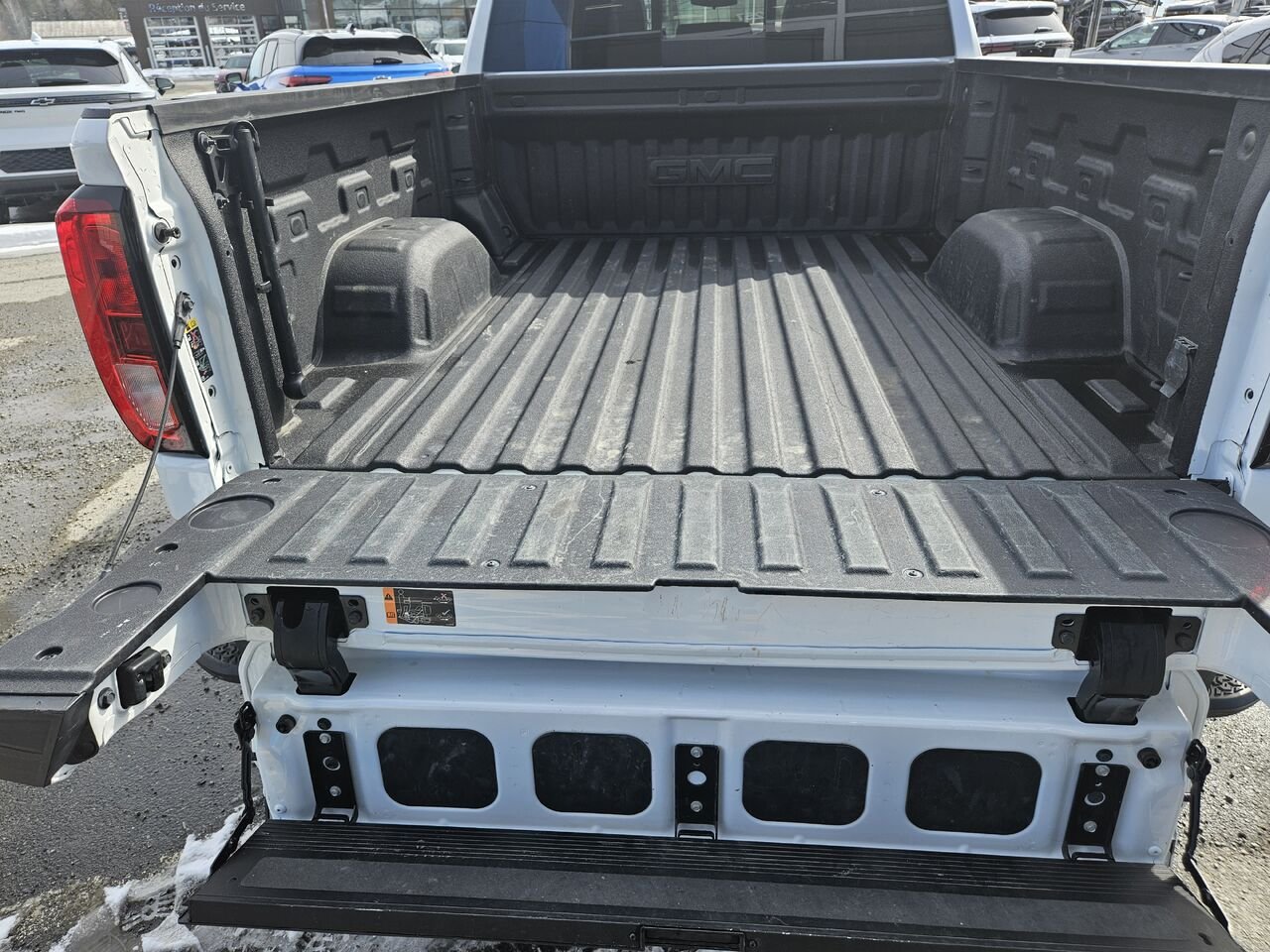 GMC Sierra 1500 Elevation cabine multiplace 4RM 157 po 2024 Blanc Thetford Mines - photo #24