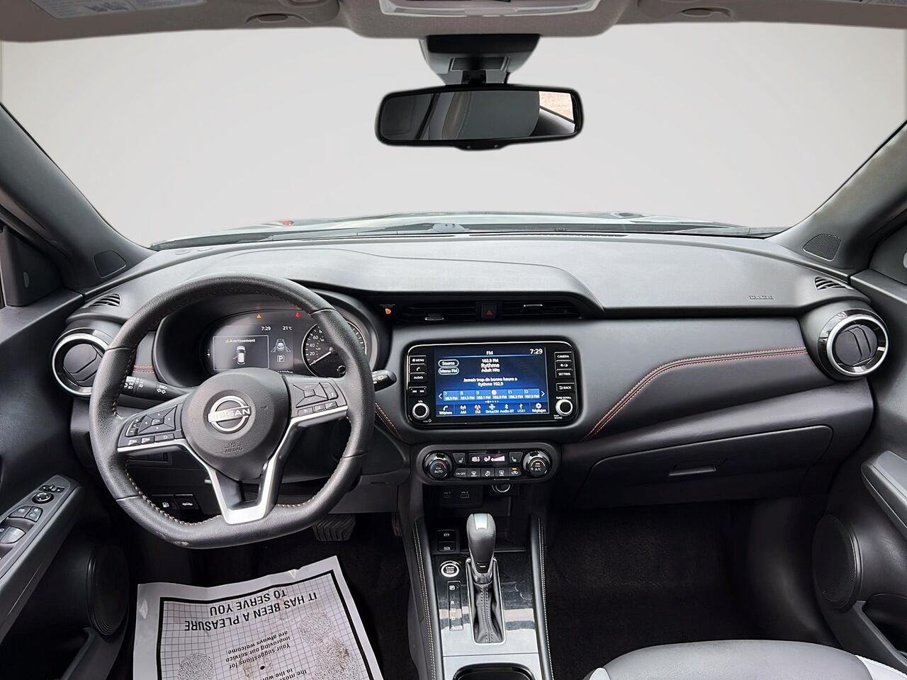 2024 Nissan Kicks SR Black Québec - photo #8