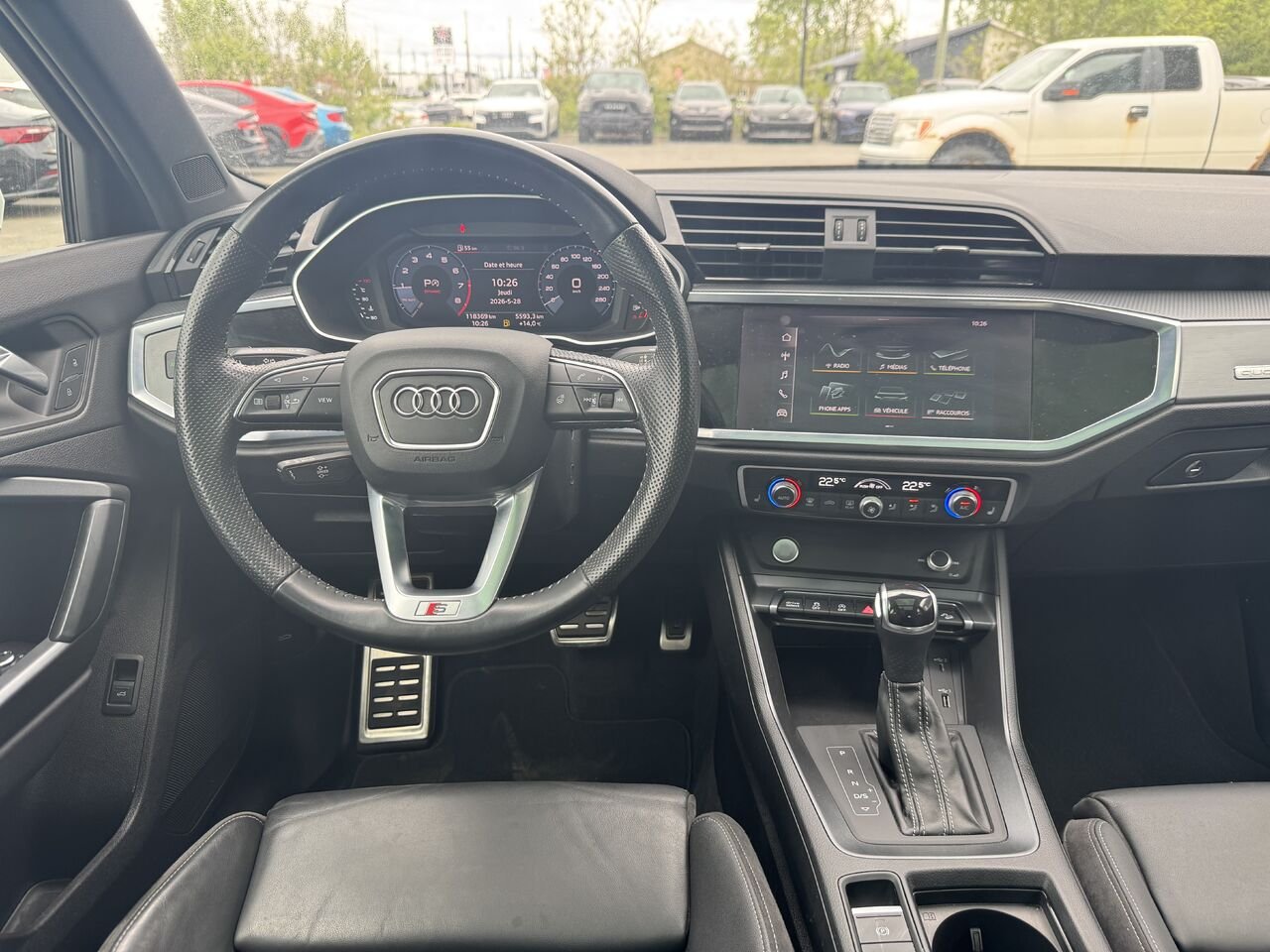 2020 Audi Q3 Progressiv White Granby - photo #15