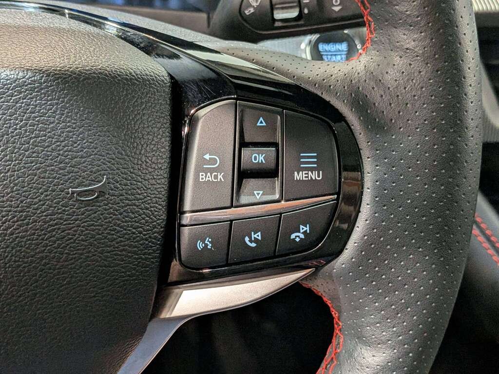 2025 Ford Explorer ST-Line 4WD Black Val-David - photo #17