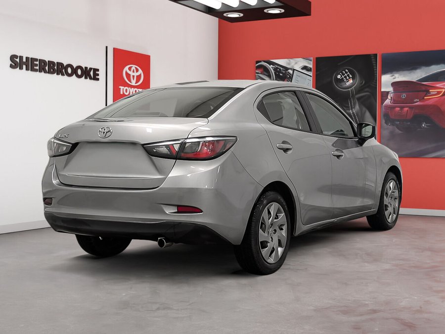 2016 Toyota Yaris 2016 Sterling Silver Metallic