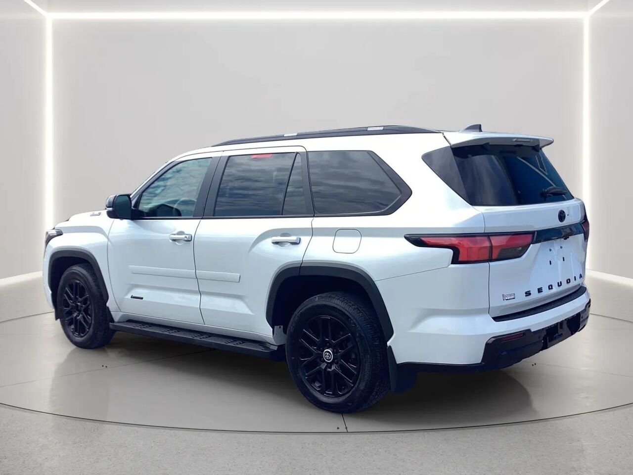 Toyota Sequoia 2024 Blanc Gatineau - photo #2