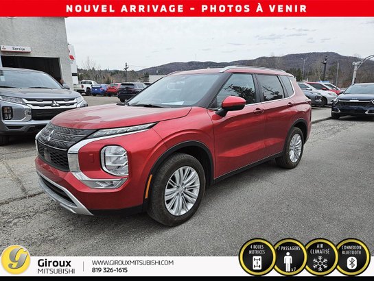 2023 Mitsubishi Outlander SE S-AWC Red