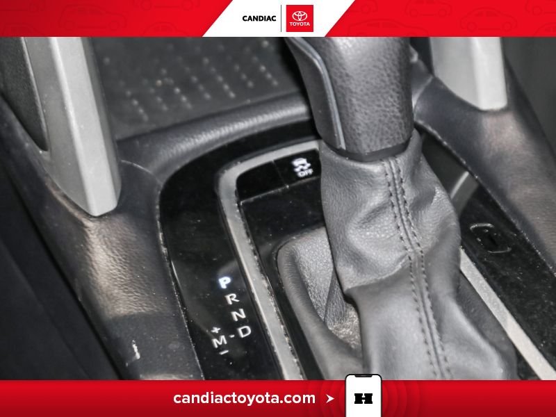 Toyota Corolla 2022 Rouge Saint-Eustache - photo #29