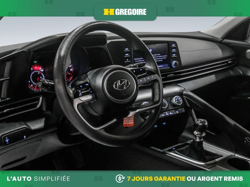 2022 Hyundai Elantra White Saint-Eustache - photo #11