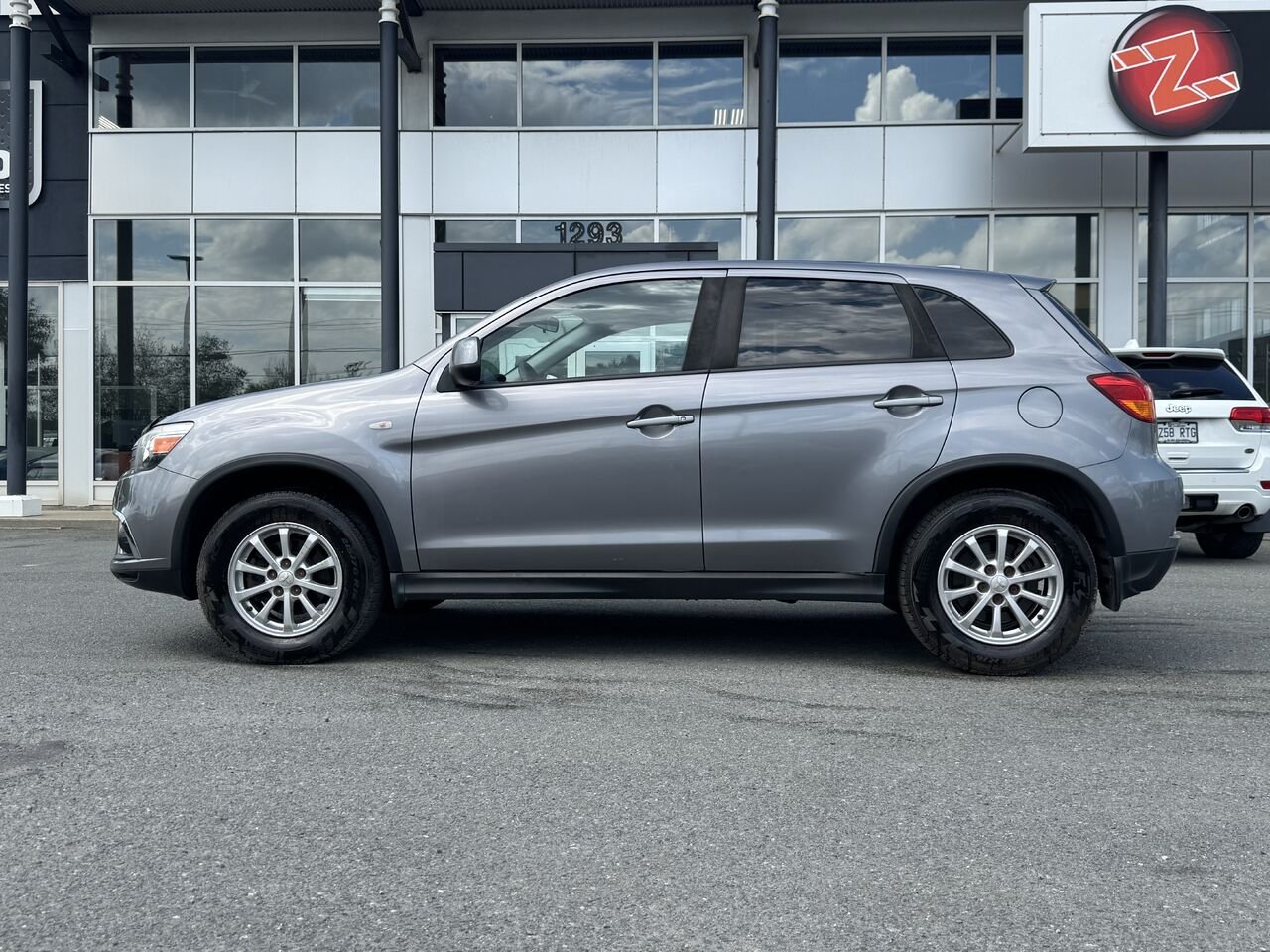 Mitsubishi RVR SE 2018 Gris Granby - photo #2