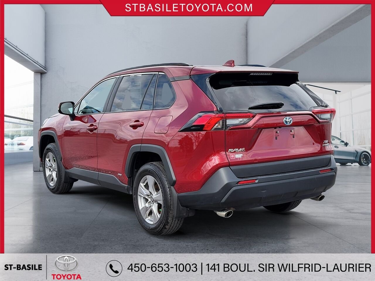 Toyota RAV4 Hybride 2024 Rouge rubis nacré Saint-Basile-le-Grand - photo #6