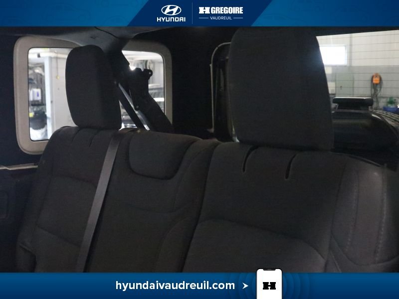 2019 Jeep Wrangler Unlimited Grey Laval - photo #16