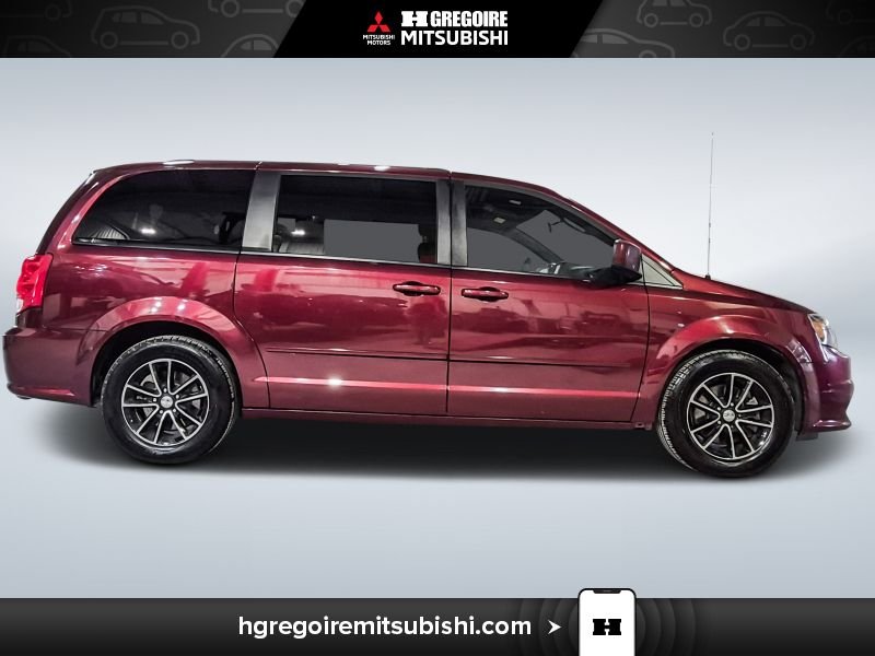 2016 Dodge GR Caravan Red Saint-Eustache - photo #10