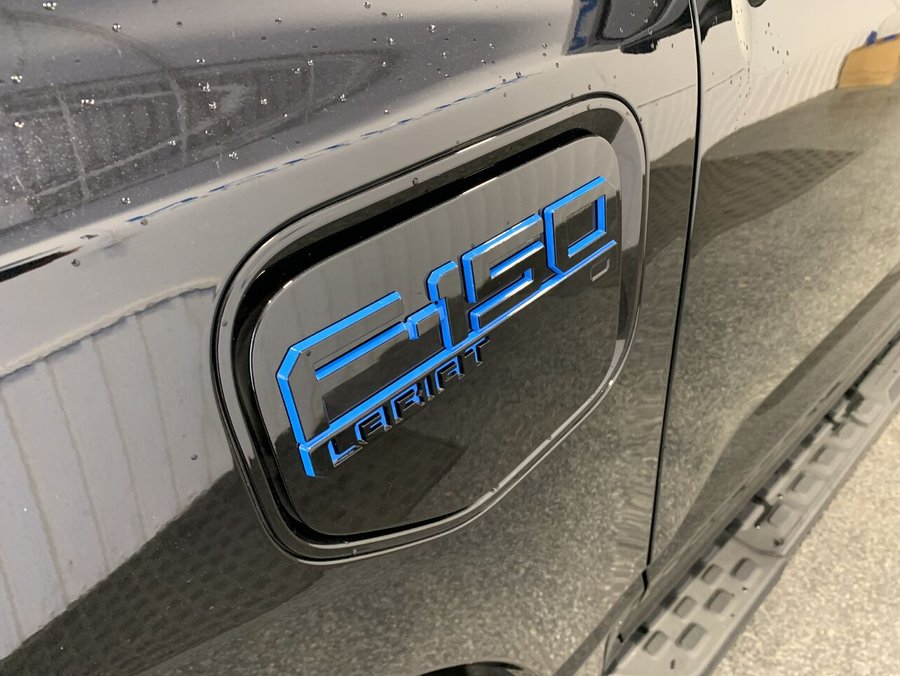 Ford F-150 Lightning LARIAT 2024 2024 Noir