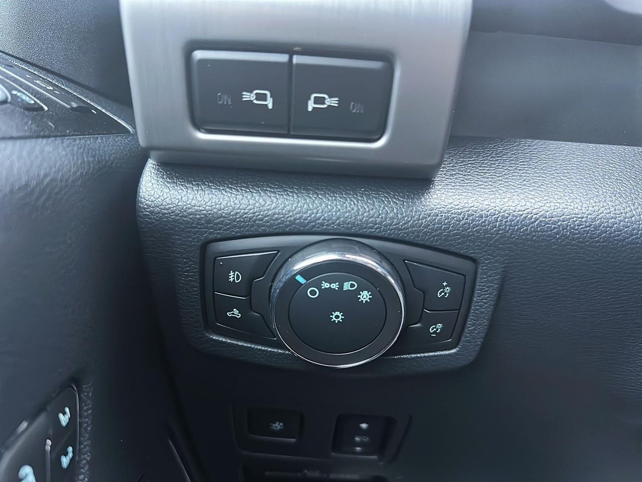 2022 Ford Super Duty F-250 SRW White Rouyn-Noranda - photo #18
