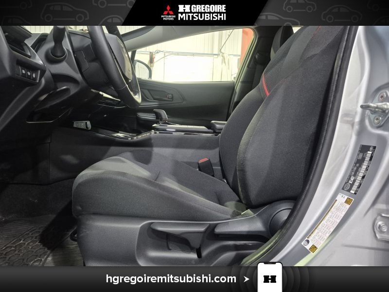 2024 Toyota Prius Silver Blainville - photo #14