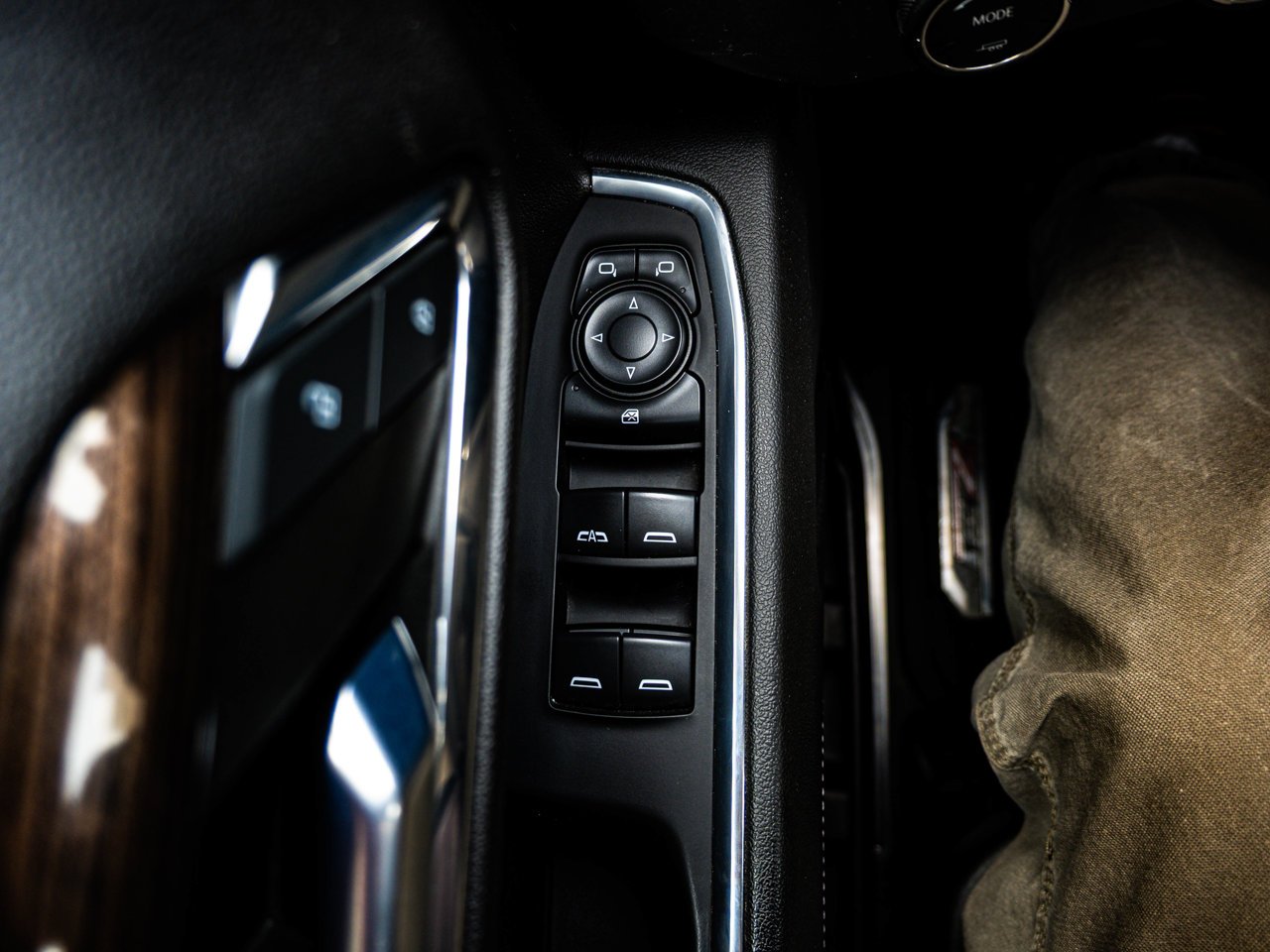 2022 Chevrolet Silverado 1500 4WD Crew Cab 147 LT Trail Boss Black Sherwood Park - photo #16
