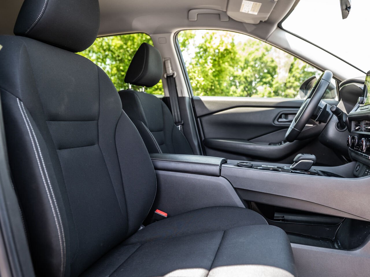 2024 Nissan Rogue Black Sainte-Julienne - photo #33