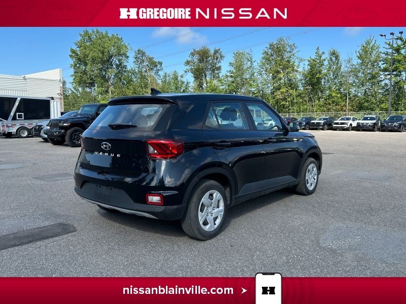 Hyundai Venue 2022 Noir Blainville - photo #10
