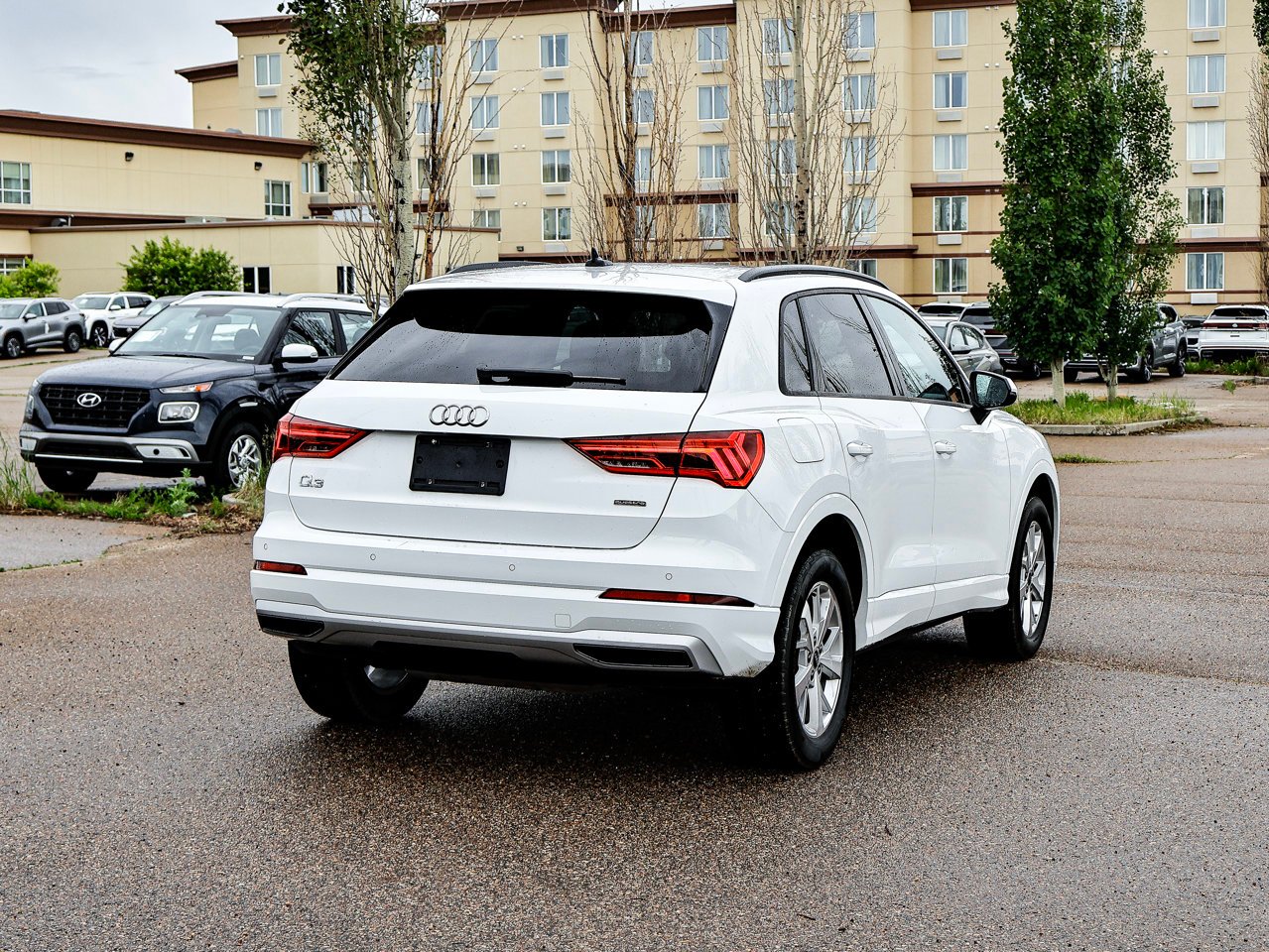 2025 Audi Q3 40 TFSI quattro White Sherwood Park - photo #12