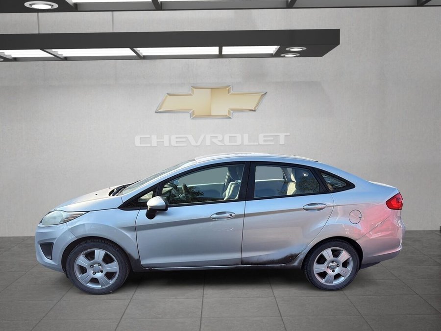 2011 Ford FIESTA 2011 Grey