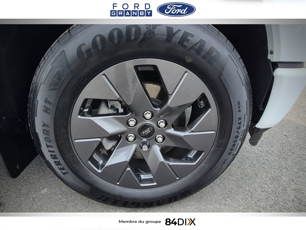 2024 Ford F-150 Lightning White Granby - photo #16