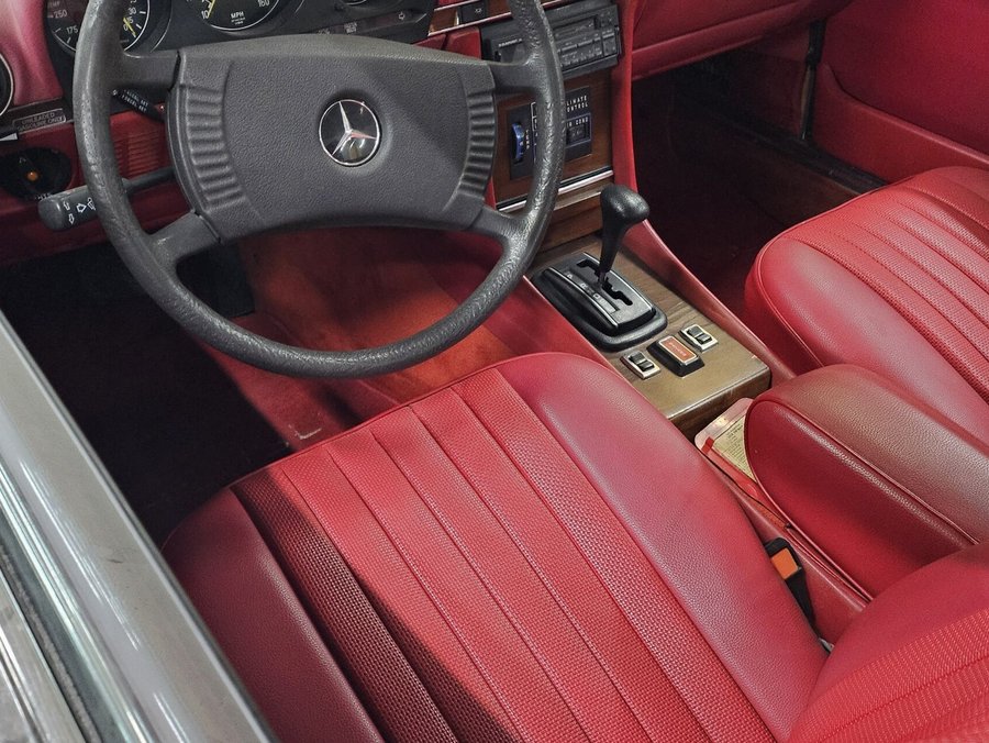 Mercedes-Benz 450 1979 1979 Argent