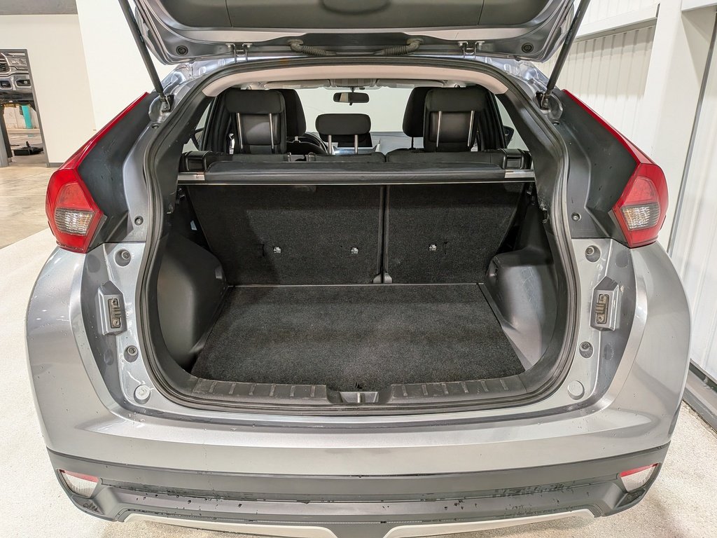Mitsubishi Eclipse Cross Limited Edition S-AWC 2020 Argent Val-David - photo #8
