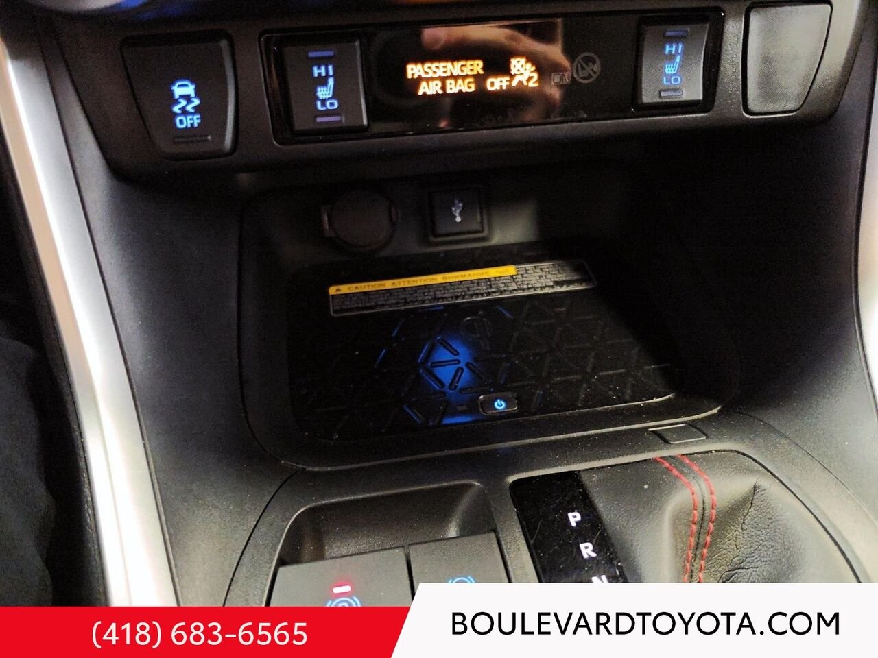 2021 Toyota RAV4 Prime 99740A-189 | XSE, AWD Red Québec - photo #16
