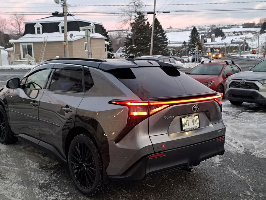 2023 Toyota bZ4X 2023 Heavy Metal with Black