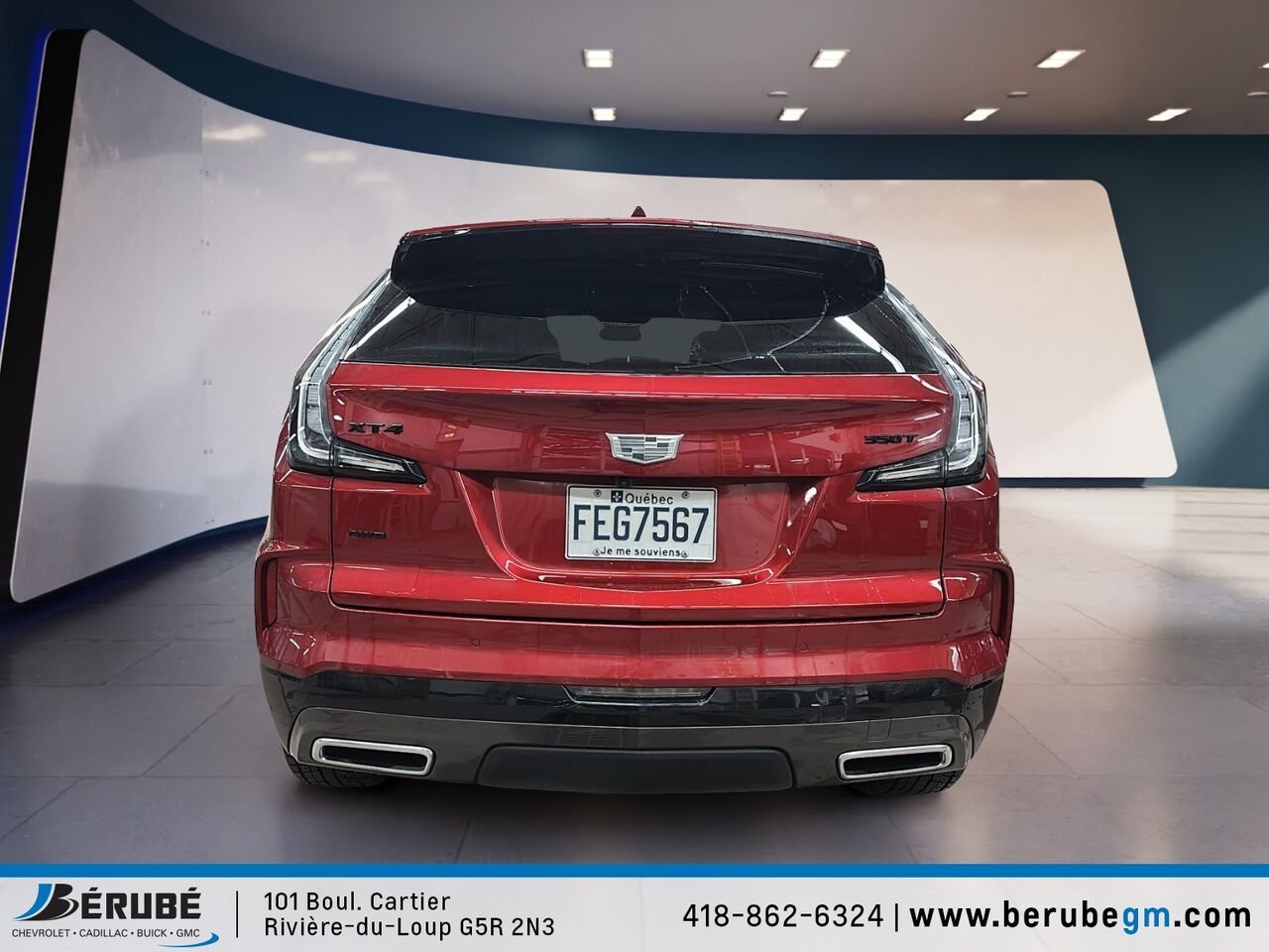2025 CADILLAC XT4 SPORT AWD Traction intégrale, 4 portes Sport Red Rivière-du-Loup - photo #2