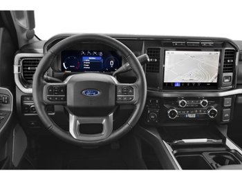 Ford Super Duty F-350 DRW LARIAT