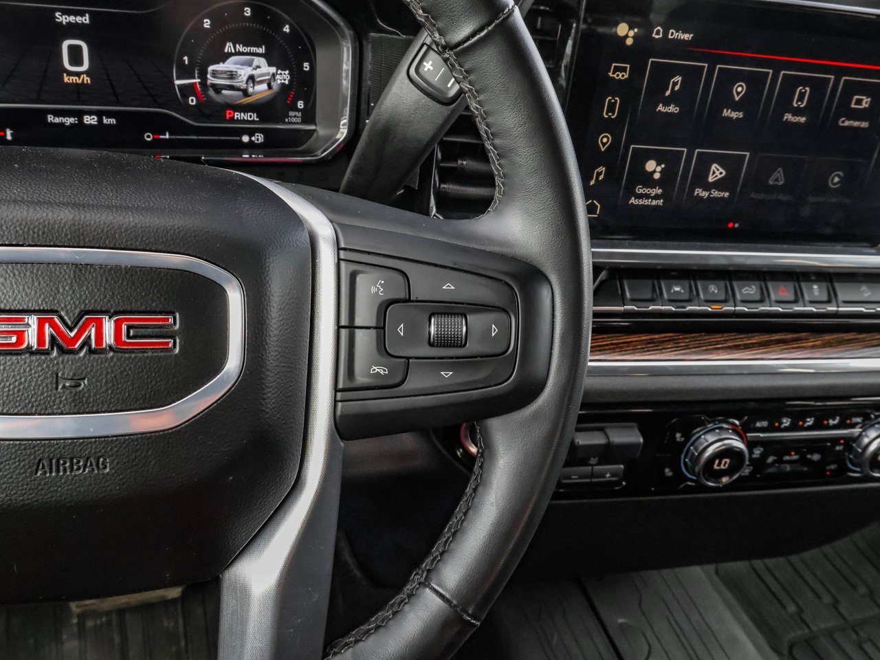 2024 GMC Sierra 1500 4WD Crew Cab 147 Elevation Black Sherwood Park - photo #23