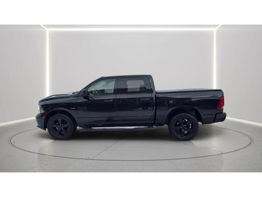 Ram 1500 Classic 2022 2022 Noir