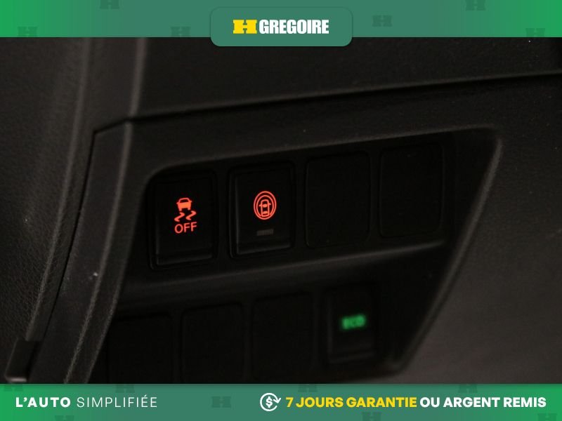 Nissan Qashqai 822289 | S FWD MANUEL AC GR ELECT CAM RECUL BLEUTOOTH 2020 Gris Laval - photo #16