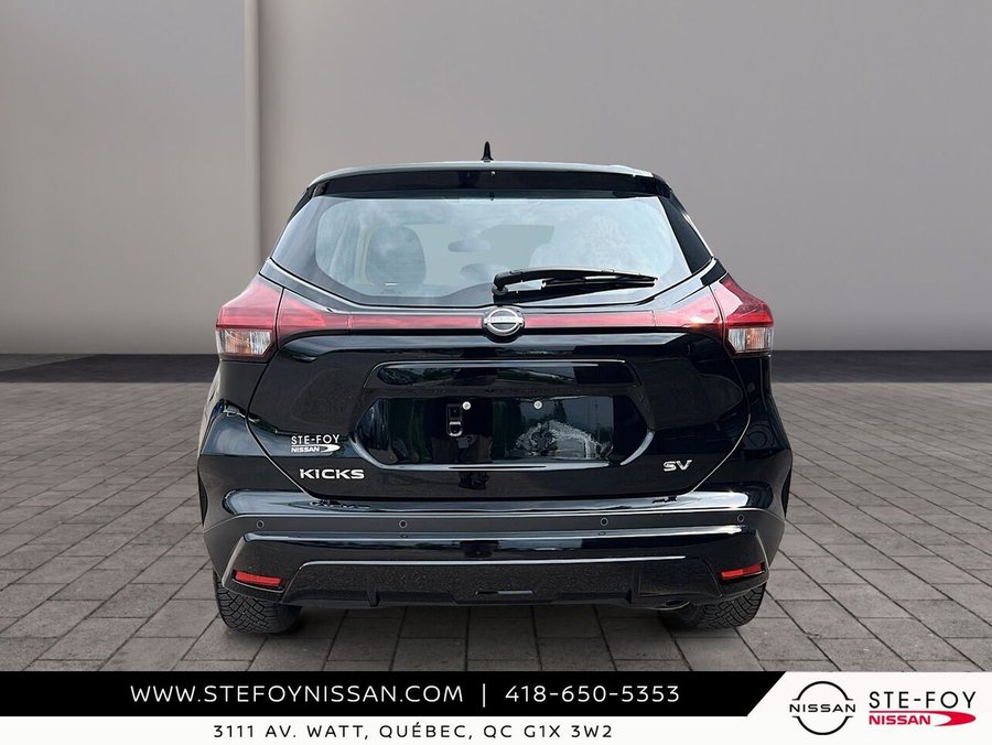 2024 Nissan Kicks SV TA 2024 Black