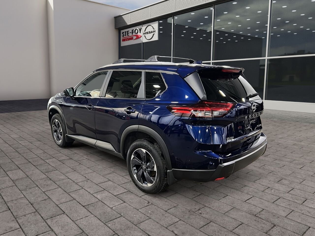 Nissan Rogue SV 2024 Bleu Québec - photo #3