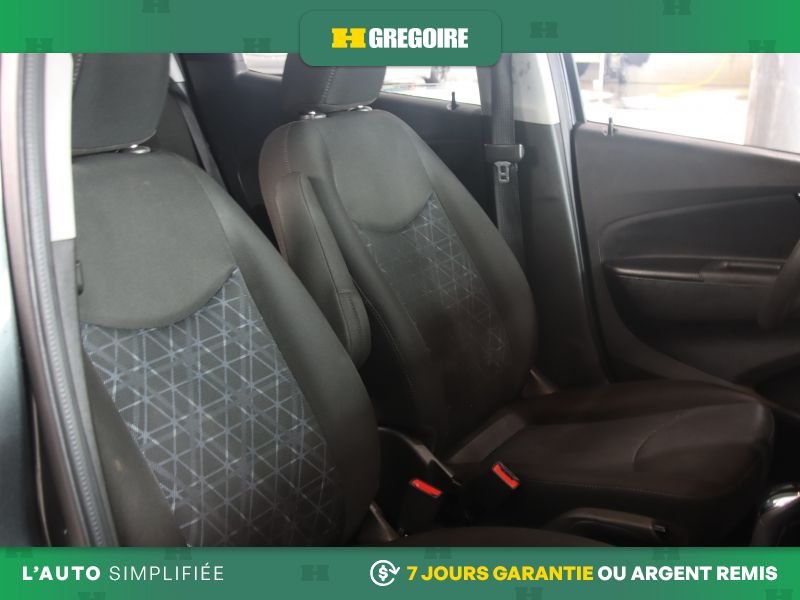 Chevrolet Spark 821702 | LT AUTO A/C MAGS CAM RECUL BLUETOOTH 2020 Gris Laval - photo #28