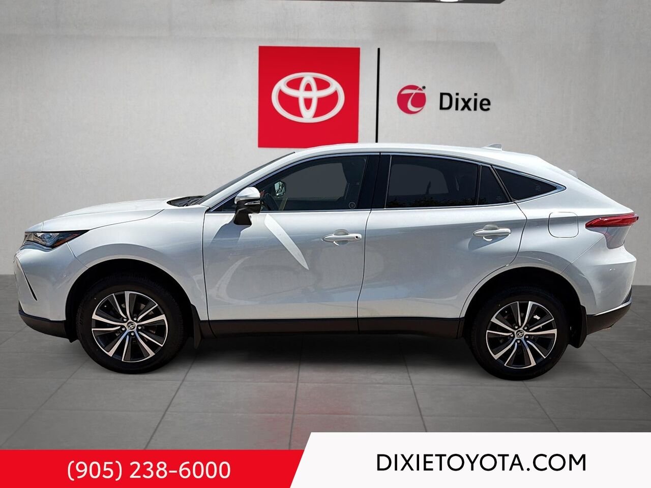 2022 Toyota Venza HYBRID LE AWD / HEATED SEATS / TOYOTA SAFETY SENSE / CARPLAY AND ANDROID AUTO Blizzard Pearl Mississauga - photo #5