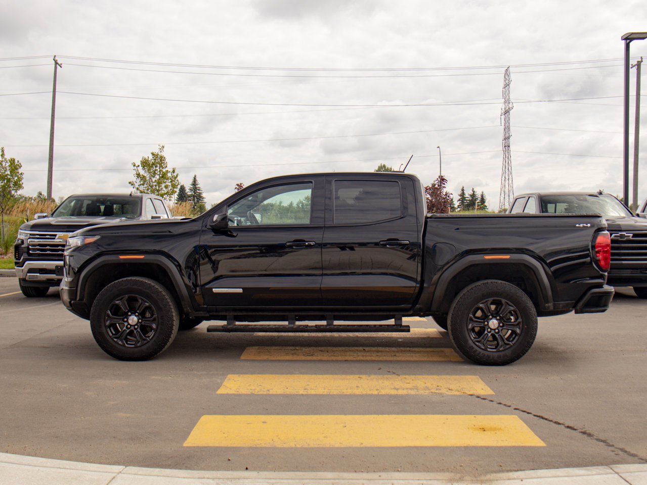 2024 GMC Canyon 4WD Crew Cab Elevation Black Sherwood Park - photo #6