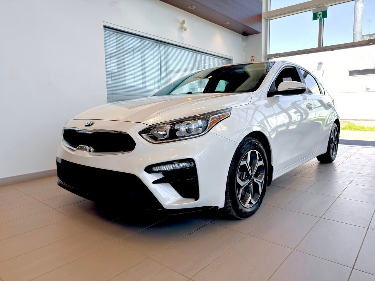 2020 Kia Forte White Notre-Dame-des-Prairies - photo #3