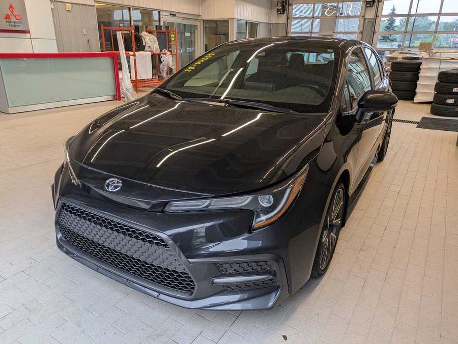 2022 Toyota Corolla SE Black