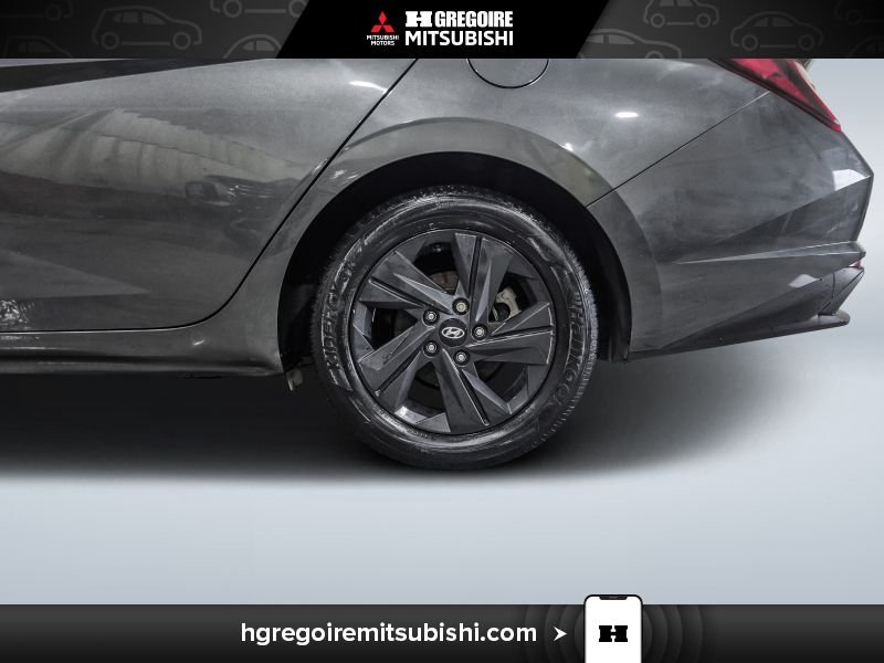 Hyundai Elantra MH4343 | Preferred 2023 Gris Laval - photo #24