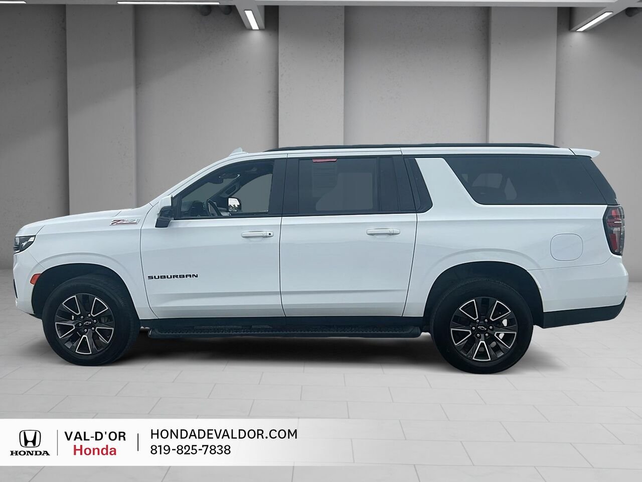 2023 Chevrolet Suburban Z71 4 portes 4RM White Val-d'Or - photo #4