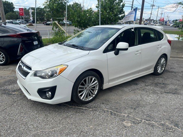 Subaru Impreza Wagon 5dr Auto 2.0i Premium 2014