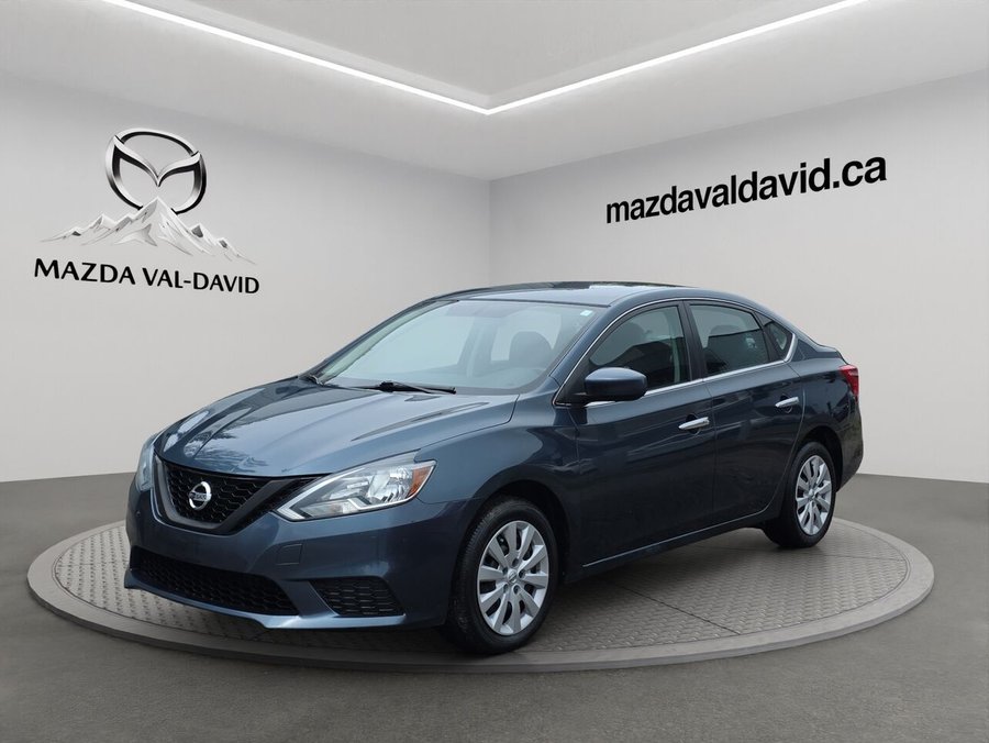 Nissan Sentra Berline 4 portes, CVT SV, Sièges chauffant, Commande audio au volant, Bluetooth 2017 Bleu